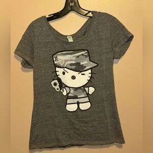 Y2K Gray hello kitty g*n shirt